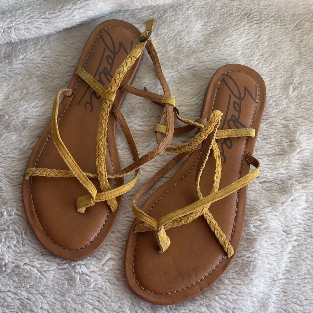Zodiac yovana mustard yellow leather strappy flat sandals